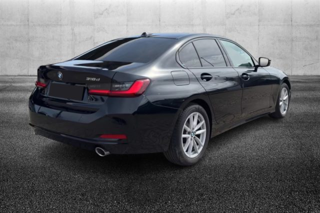 BMW 318 d 48V - foto 3 di 8