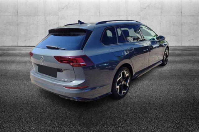 Volkswagen Golf Variant 1.5 eTSI 150 CV EVO ACT DSG R-Line - foto 3 di 4
