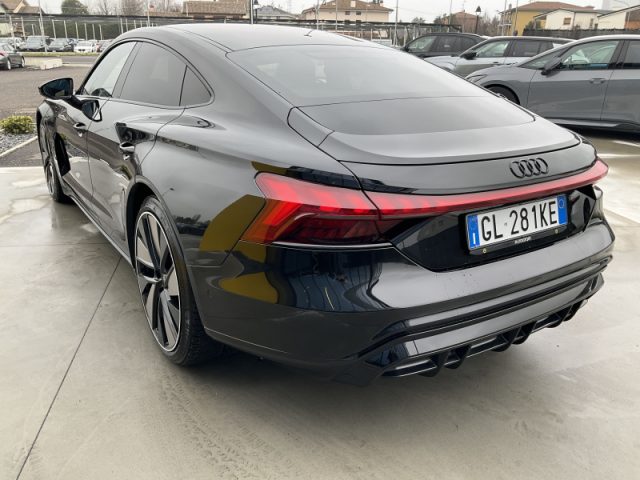 Audi e-tron GT quattro - foto 2 di 8