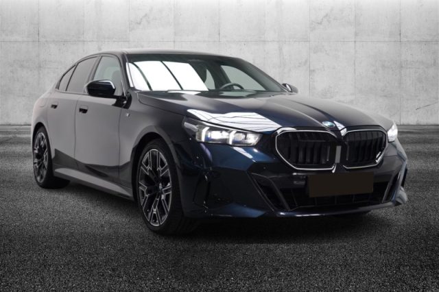 BMW 520 d 48V xDrive Msport - foto 2 di 4