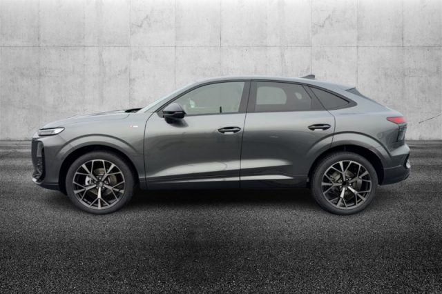 Audi Q3 SPB TFSI 110 kW mHEV S tronic S Line edition - foto 4 di 4