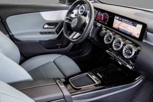 Mercedes-Benz A 250 Automatic 4Matic AMG Line Advanced Plus - foto 3 di 4