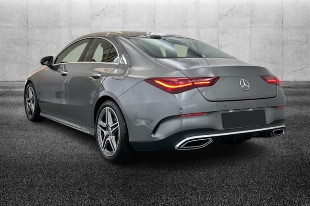 Mercedes-Benz CLA 200 Automatic AMG Line Advanced Plus - foto 4 di 4