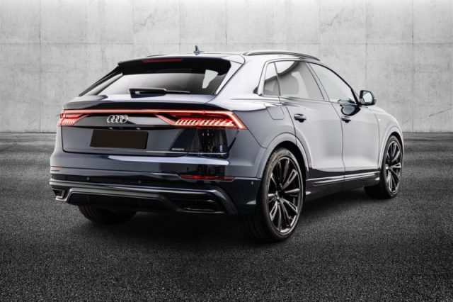 Audi Q8 SUV 50 TDI 286 CV quattro tiptronic S line editio - foto 3 di 8