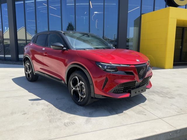 Alfa Romeo Junior 1.2 145 CV Hybrid eDCT6 Sprint nuovo a PIEVE DI CENTO