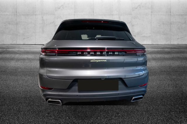 Porsche Cayenne 3.0 V6 E-Hybrid - foto 4 di 4