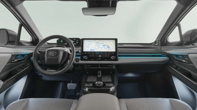 Toyota C-HR 77 kWh AWD-i Premium nuovo a PIEVE DI CENTO