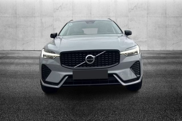Volvo XC60 B4 (d) AWD automatico Plus Dark - foto 4 di 4