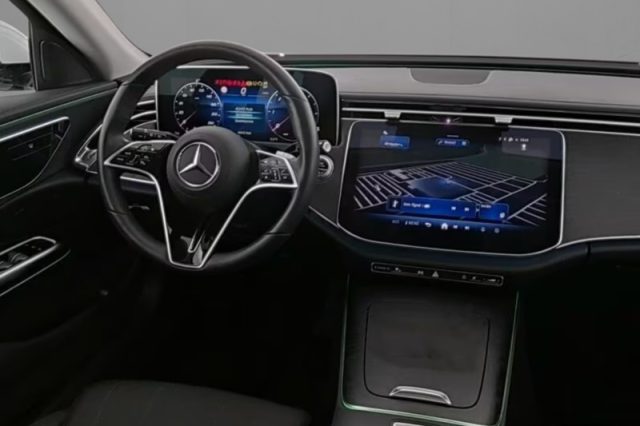 Mercedes-Benz E 220 d Mild hybrid S.W. Advanced - foto 4 di 4