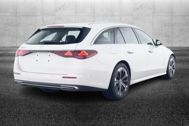 Mercedes-Benz E 220 d Mild hybrid S.W. Advanced - foto 2 di 4