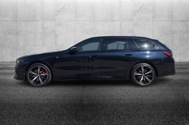 BMW 520 d 48V sDrive Touring Msport Pro - foto 3 di 4