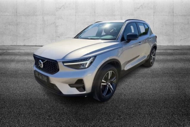 Volvo XC40 B3 automatico Plus Dark usato a PIEVE DI CENTO