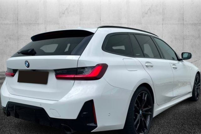 BMW 330 d 48V Touring Msport - foto 2 di 4