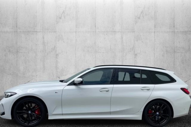 BMW 330 d 48V Touring Msport - foto 3 di 4