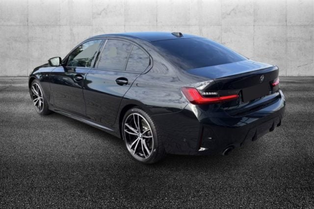 BMW 330 d 48V Msport - foto 4 di 4
