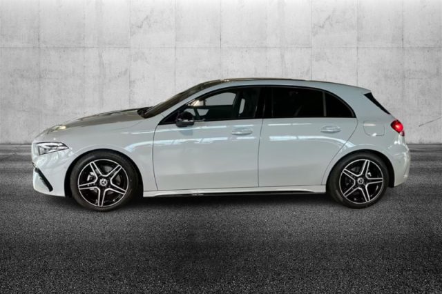Mercedes-Benz A 180 d Automatic AMG Line Advanced Plus - foto 3 di 4