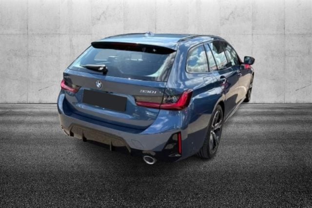 BMW 330 i xDrive Touring Msport - foto 2 di 4