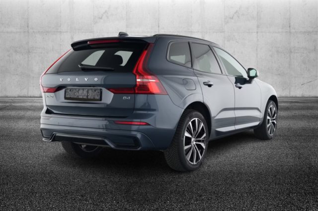 Volvo XC60 B4 automatico Plus Dark - foto 4 di 4