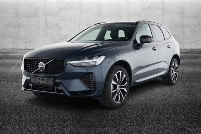 Volvo XC60 B4 automatico Plus Dark usato a PIEVE DI CENTO