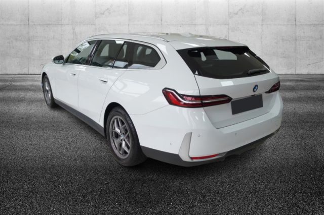 BMW 520 d 48V sDrive Touring - foto 4 di 4