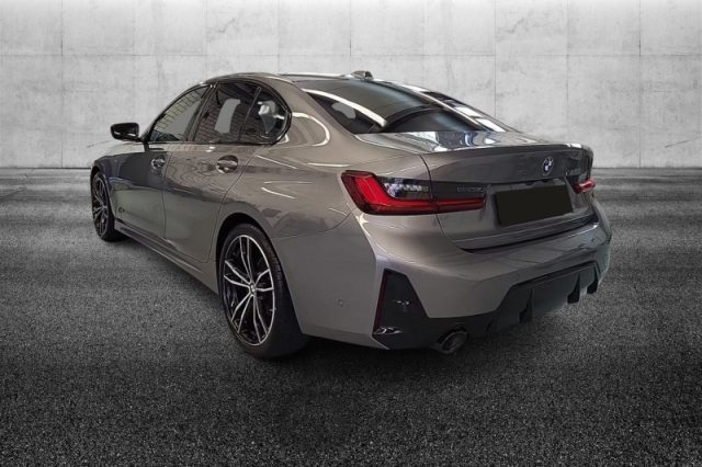 BMW 320 d 48V xDrive Msport - foto 2 di 4