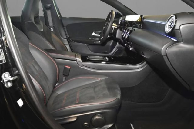 Mercedes-Benz A 180 Automatic AMG Line Advanced Plus - foto 4 di 4