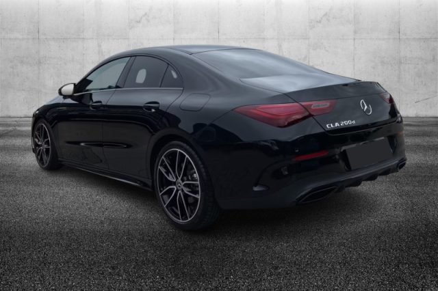 Mercedes-Benz CLA 200 d Automatic AMG Line Premium - foto 4 di 4