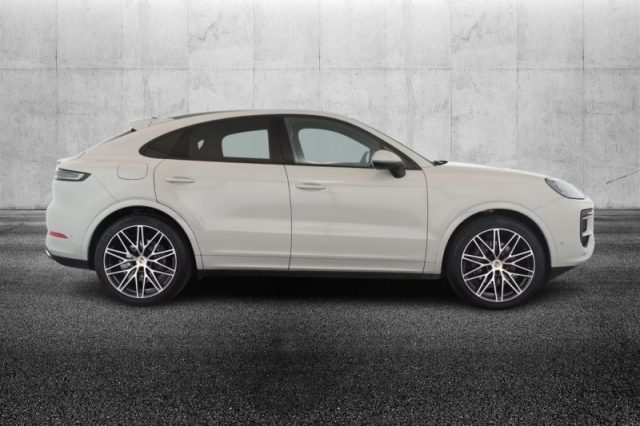 Porsche Cayenne Coupé 3.0 V6 - foto 3 di 4