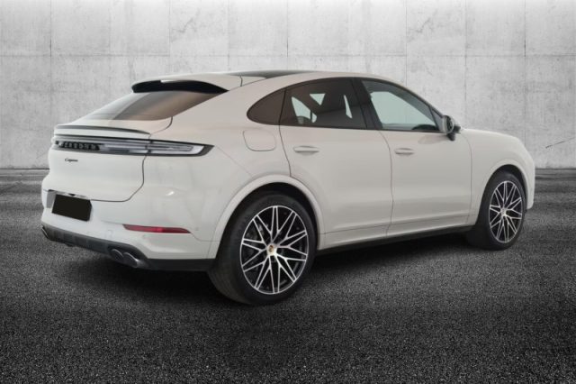Porsche Cayenne Coupé 3.0 V6 - foto 2 di 4