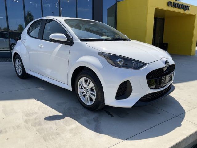 Mazda 2 Mazda2 Hybrid 1.5 VVT e-CVT Full Hybrid Electric nuovo a PIEVE DI CENTO