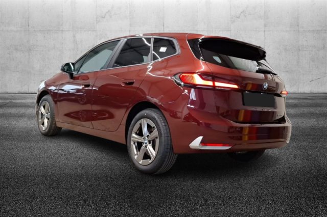 BMW 223 i 48V Active Tourer - foto 2 di 8