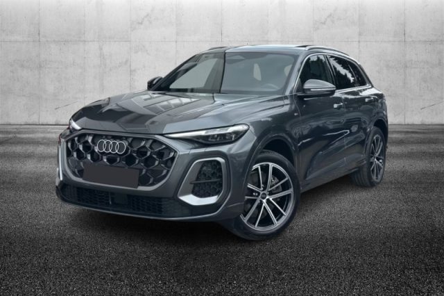 Audi Q5 TDI 150 kW mHEV+ S tronic quattro S line edition semestrale a PIEVE DI CENTO