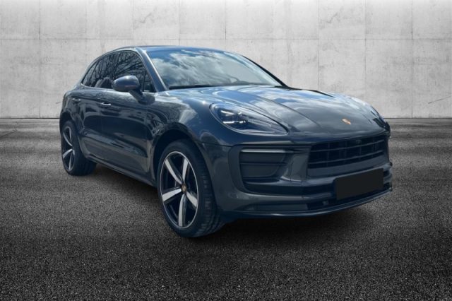 Porsche Macan 2 - foto 2 di 4