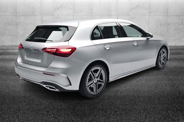 Mercedes-Benz A 180 Automatic AMG Line Advanced Plus - foto 3 di 4