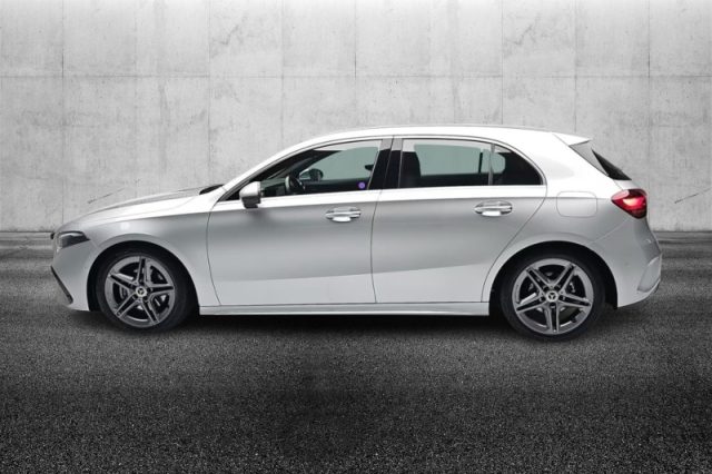 Mercedes-Benz A 180 Automatic AMG Line Advanced Plus - foto 4 di 4