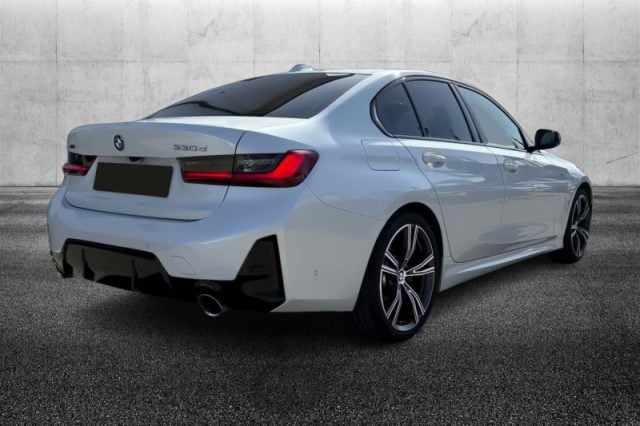 BMW 330 d 48V xDrive Msport - foto 2 di 4