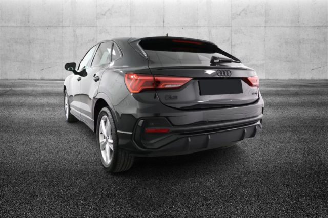 Audi Q3 SPB 35 TDI S tronic S line edition - foto 4 di 4