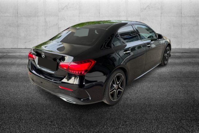 Mercedes-Benz A 220 d Automatic AMG Line Premium - foto 3 di 8