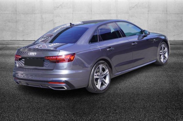 Audi A4 35 TFSI S tronic S line edition - foto 3 di 4