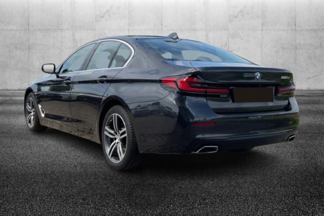 BMW 520 d 48V Business - foto 3 di 4