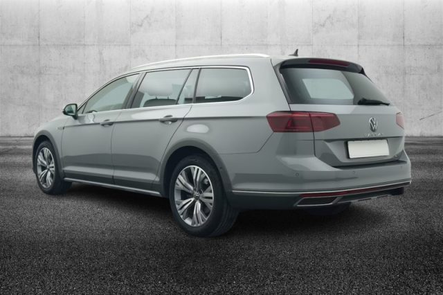 Volkswagen Passat Alltrack 2.0 TDI 200 CV 4MOTION DSG - foto 3 di 8