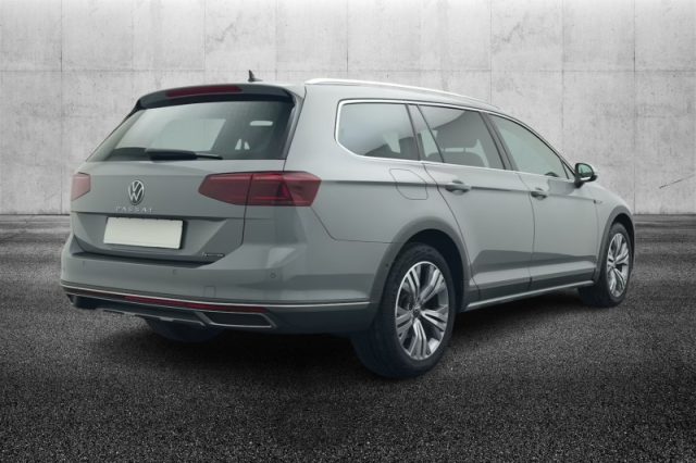 Volkswagen Passat Alltrack 2.0 TDI 200 CV 4MOTION DSG - foto 4 di 8