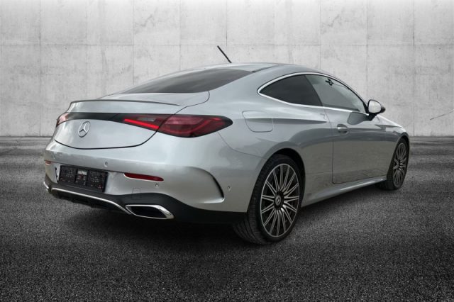Mercedes-Benz CLE 200 Coupé AMG Line Premium - foto 2 di 4