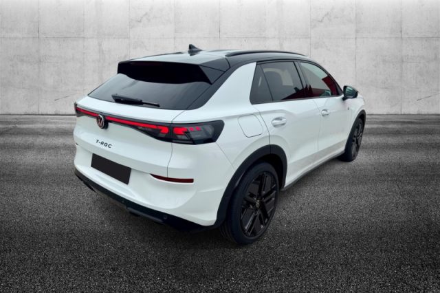 Volkswagen T-Roc 1.5 eTSI ACT 150 CV DSG R-Line - foto 3 di 4