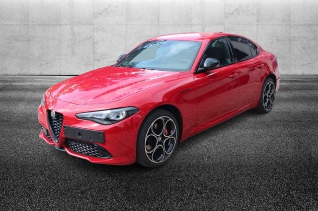 Alfa Romeo Giulia 2.0 Turbo 280 CV AT8 AWD Q4 Competizione usato a PIEVE DI CENTO