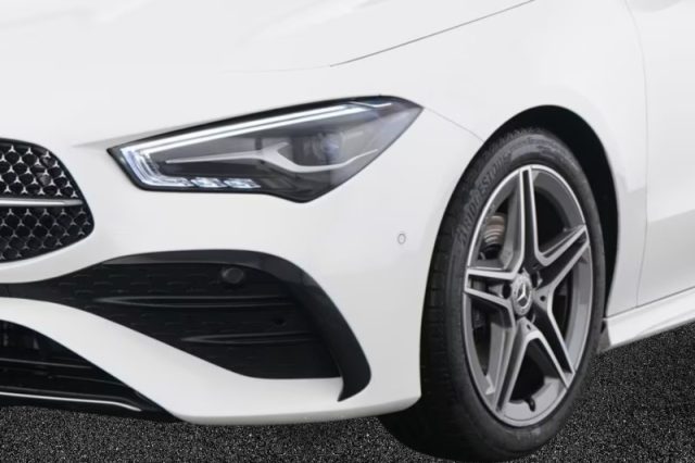Mercedes-Benz CLA 180 Automatic AMG Line Advanced Plus - foto 3 di 4