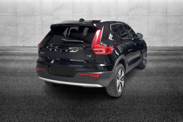 Volvo XC40 T2 automatico Core - foto 3 di 4
