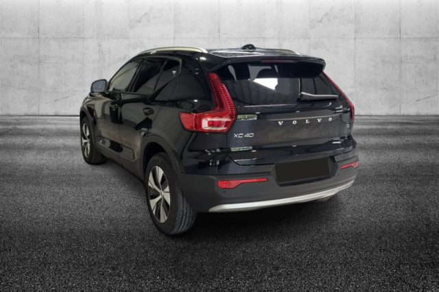 Volvo XC40 T2 automatico Core - foto 4 di 4