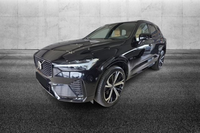 Volvo XC60 B5 (d) AWD automatico Ultimate Dark usato a PIEVE DI CENTO