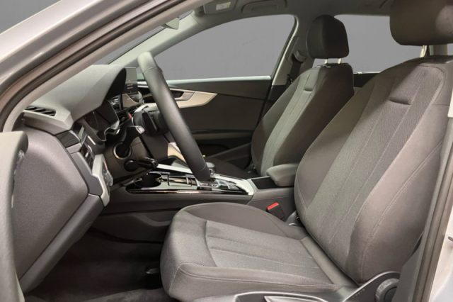 Audi A4 Avant 30 TDI/136 CV S tronic Business - foto 4 di 4